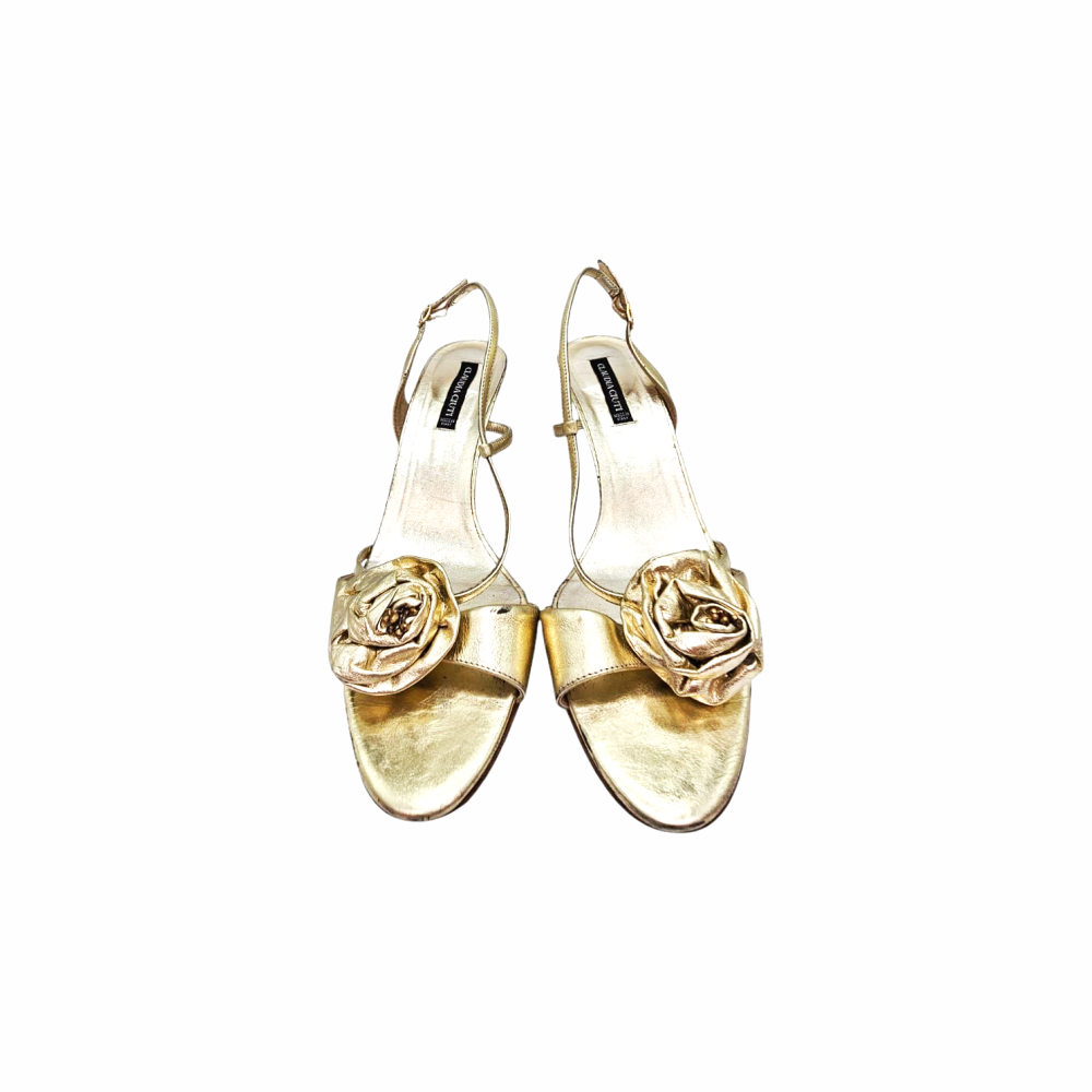 Flower Embellished Strappy Leather Gold Sandals - Claudia Ciuti