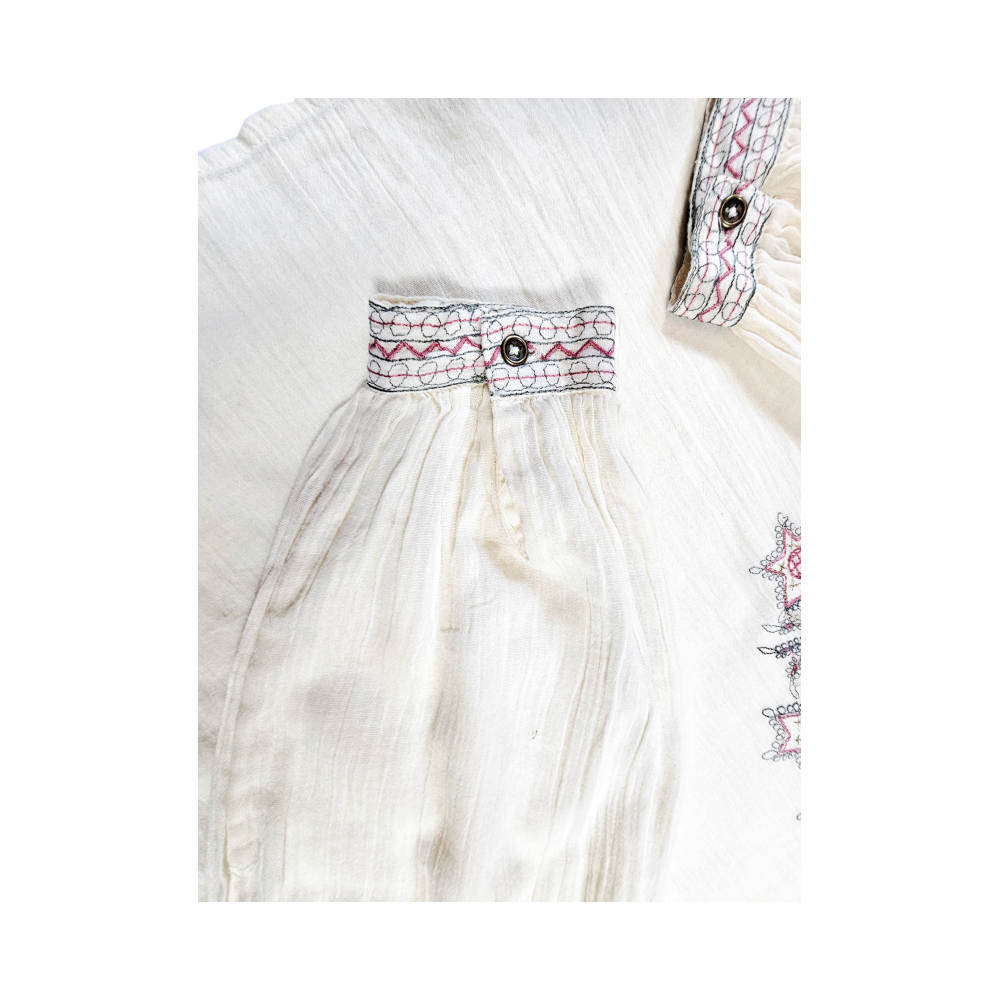 Vintage-Inspired Bohemian Embroidered Peasant Blouse - Maison Hòtel