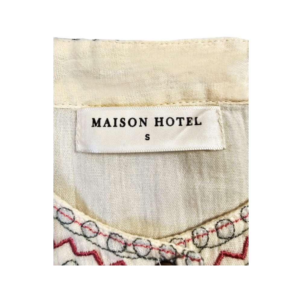 Vintage-Inspired Bohemian Embroidered Peasant Blouse - Maison Hòtel
