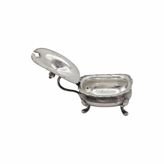 Vintage Regis Plate EPNS silver-plated mustard pot by William Suckling, England, c.1930s–40s, model N220, with hinged lid and four feet.