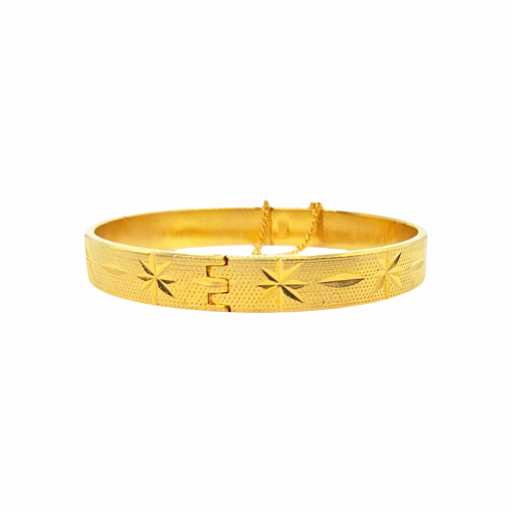 Vintage 18K Gold Plated Etched Star Hinged Bangle Bracelet