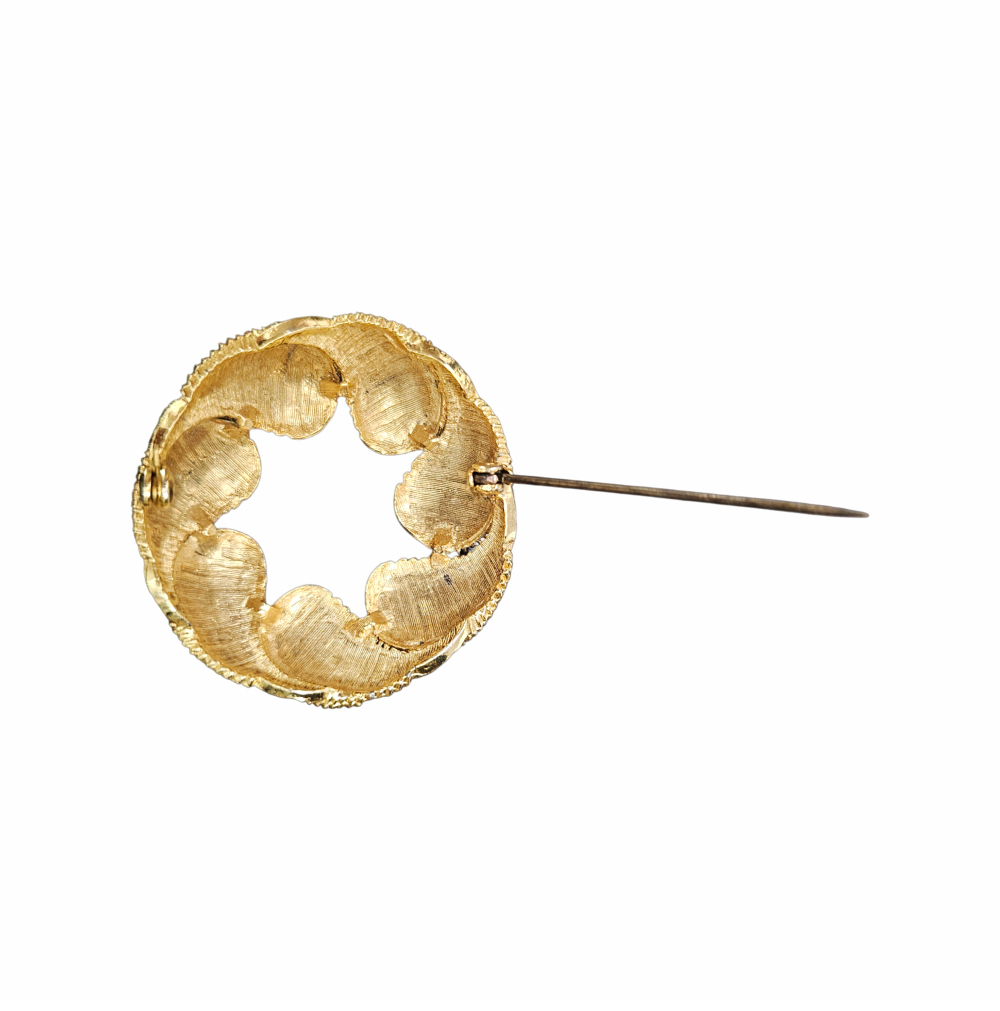 1960s Gold-Tone Textured Feather Wreath Brooch