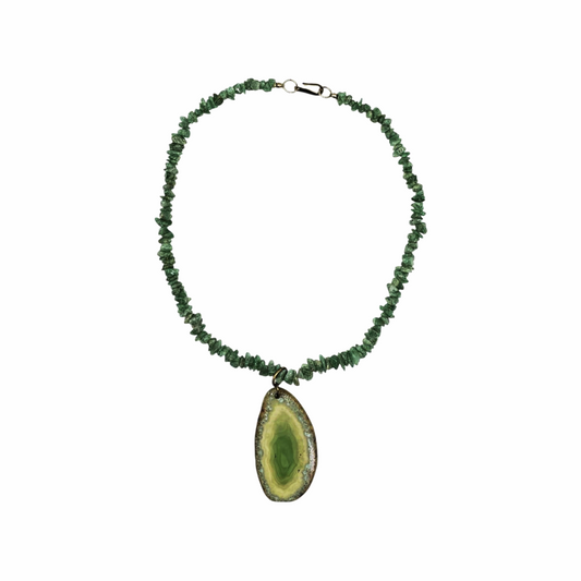 Vintage 1980s Aventurine Chip Necklace With Green Agate Pendant