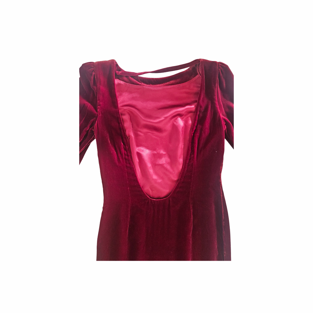 Back neckline and satin lining of Biba burgundy velvet maxi dress