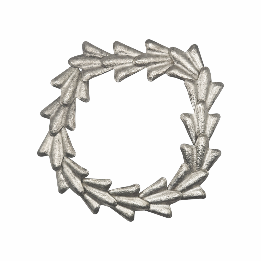 Vintage 925 sterling silver modernist necklace with articulated hammered leaf links