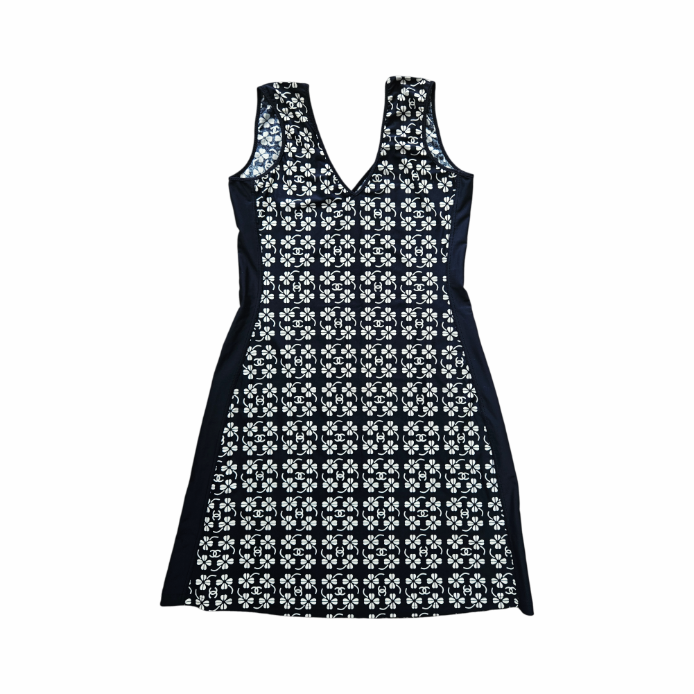 Sleeveless Clover CC Logo Print Stretch Jersey Dress – Chanel