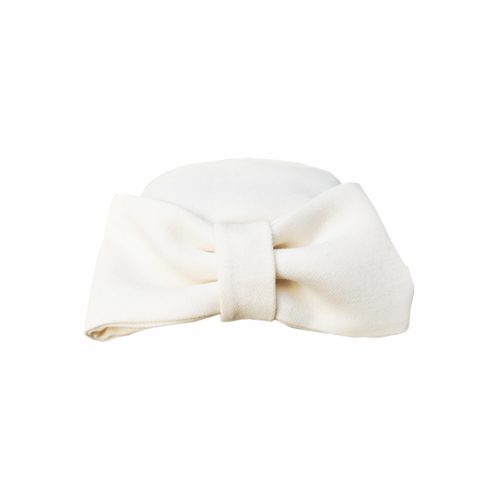 1950s - 60s Ivory Cocktail Hat with Oversized Bow
