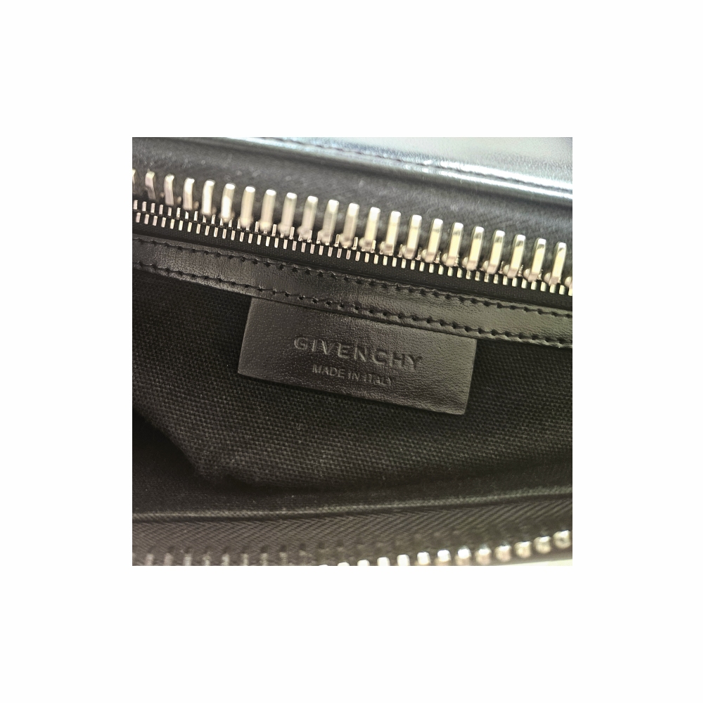 Antigona Medium Black Leather Top Handle Bag - Givenchy