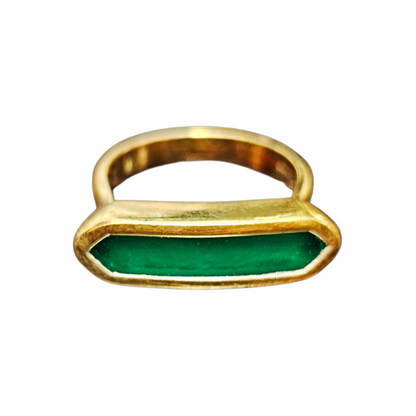 Monica Vinader Baja green onyx ring in gold vermeil over sterling silver. Elegant pre-owned designer ring with a sleek architectural setting.