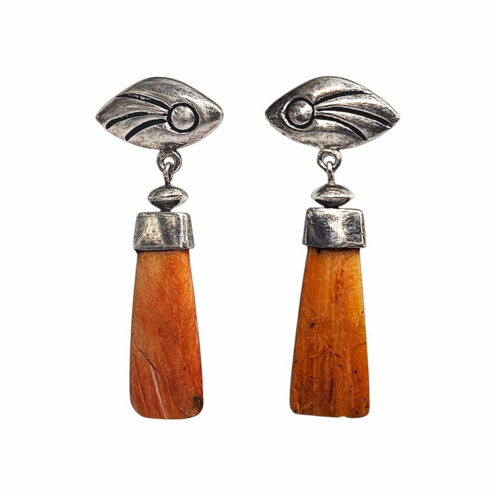 Vintage 925 sterling silver drop earrings with orange and cream shell pendantsVintage 925 sterling silver drop earrings with orange and cream shell pendants