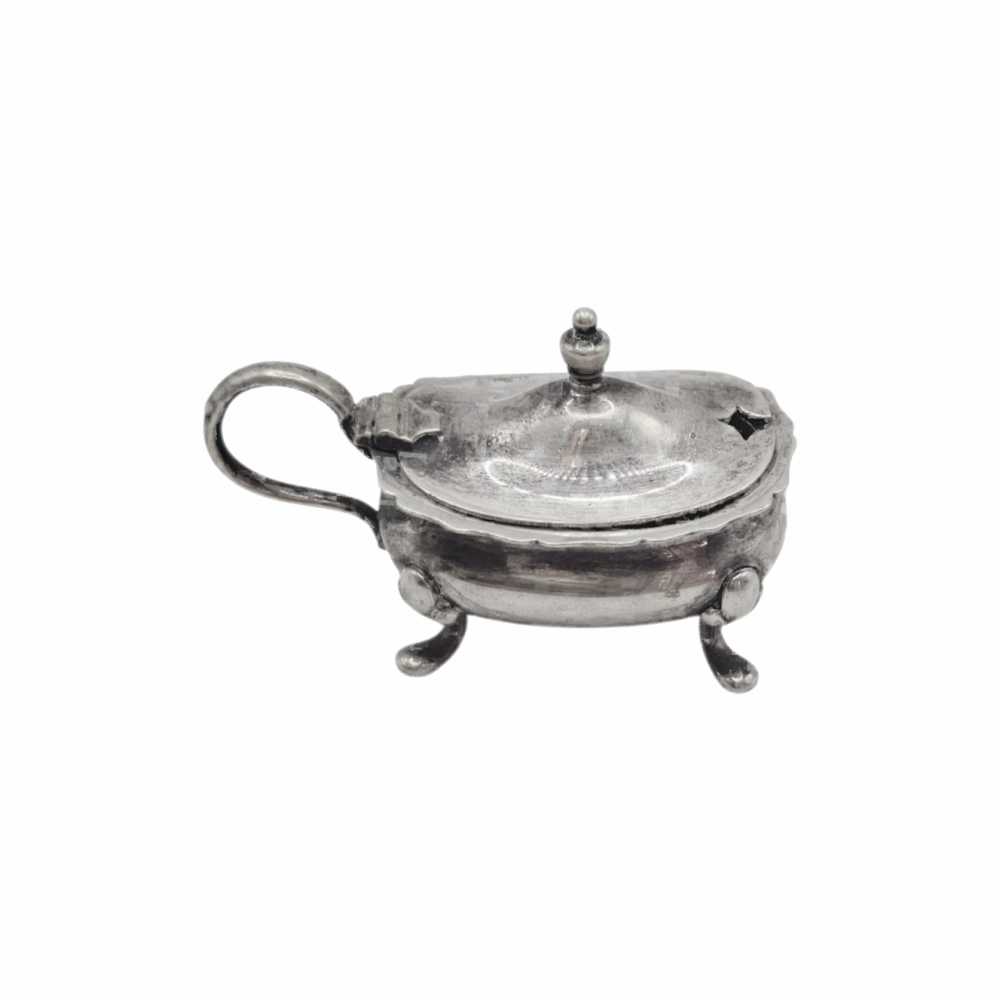 Vintage Regis Plate EPNS silver-plated mustard pot by William Suckling, England, c.1930s–40s, model N220, with hinged lid and four feet.