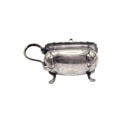 Vintage Regis Plate EPNS silver-plated mustard pot by William Suckling, England, c.1930s–40s, model N220, with hinged lid and four feet.