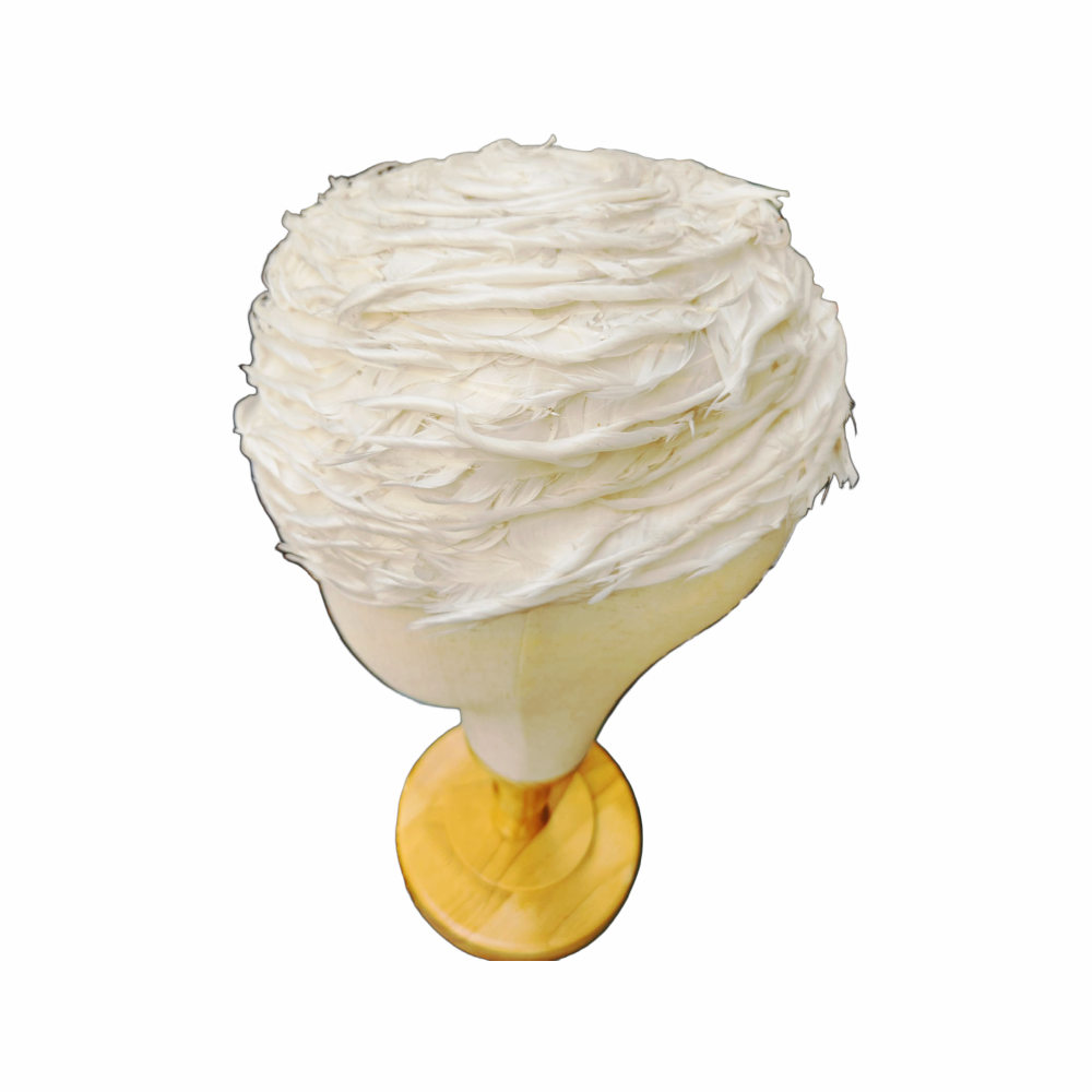 Vintage Sélection de Paris ivory feather cocktail hat made in France, a mid-century 1950s–1960s feather toque / fascinator-style occasion hat.
