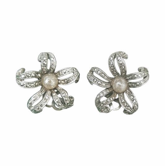 Faux Pearl Flower Clip-On Earrings - Re:Velvet