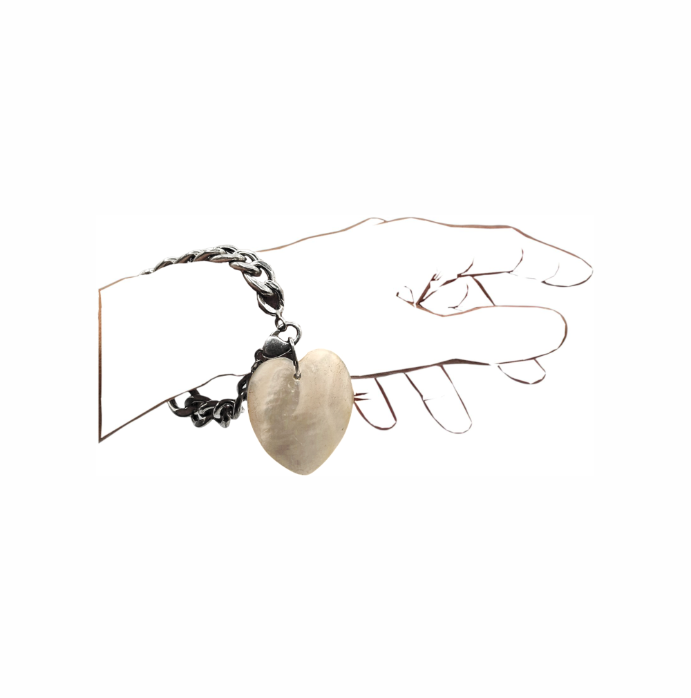 Vintage Sterling Silver Curb Chain Bracelet with Mother-of-Pearl Heart Charm - Re:Velvet