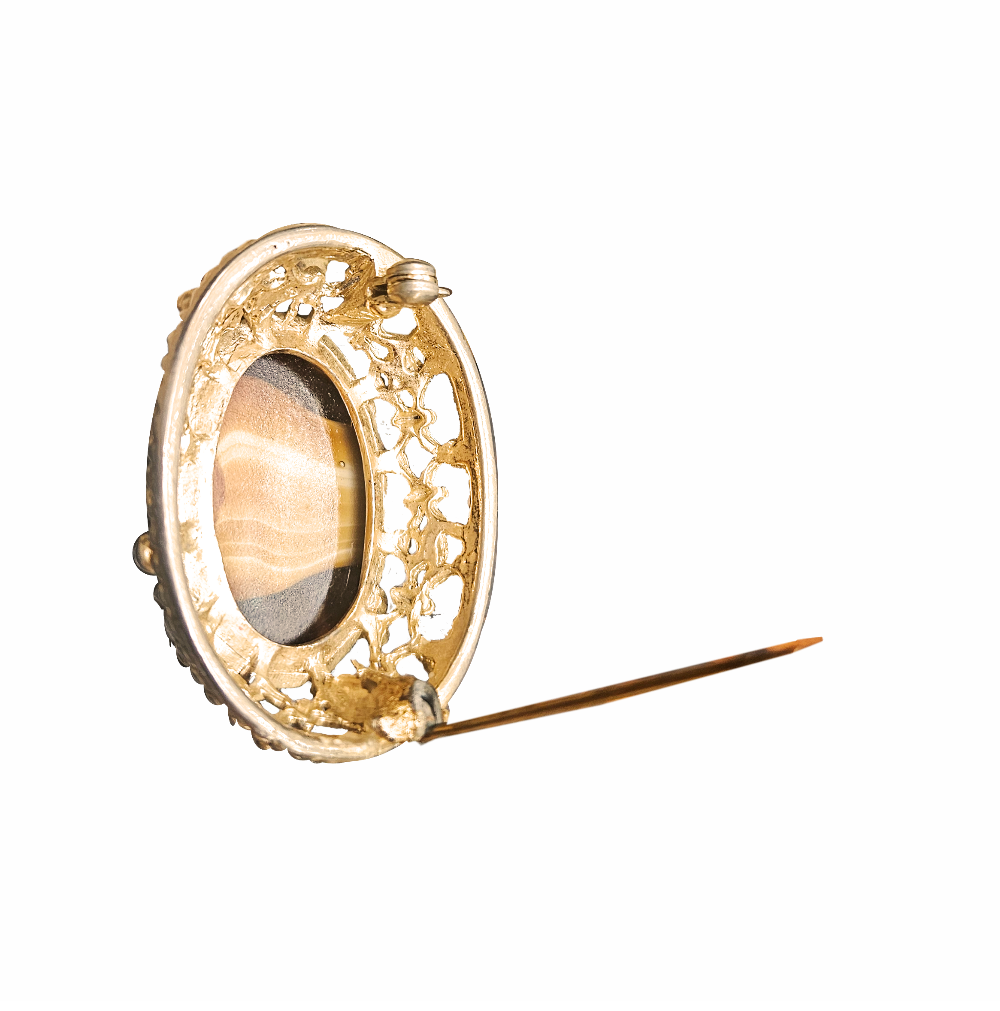 Vintage Banded Agate Cabochon Filigree Brooch
